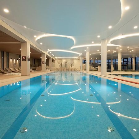 Family Apartment With Gym And Swimming Pool By Renters Prestige Колобжег Экстерьер фото