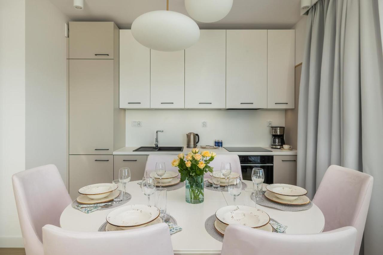 Family Apartment With Gym And Swimming Pool By Renters Prestige Колобжег Экстерьер фото