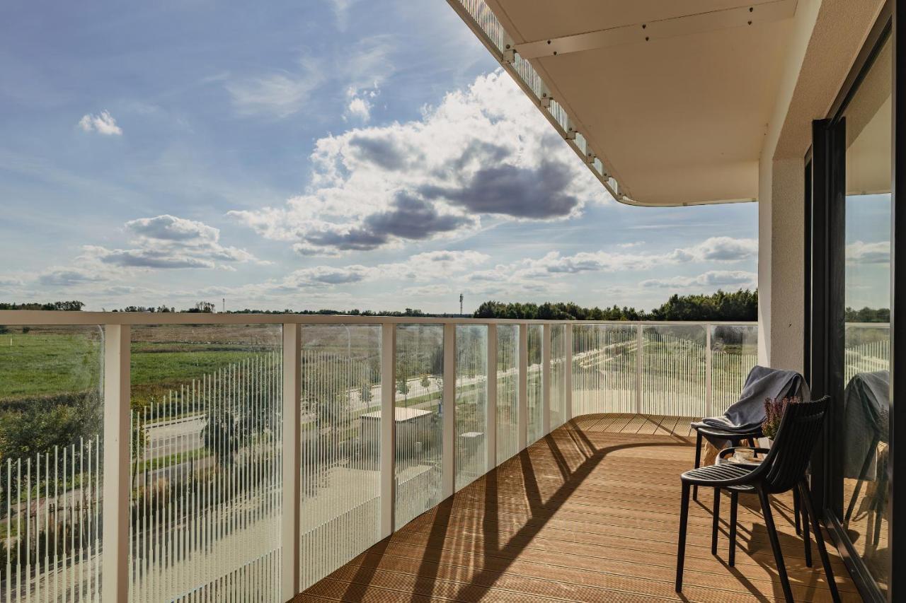 Family Apartment With Gym And Swimming Pool By Renters Prestige Колобжег Экстерьер фото